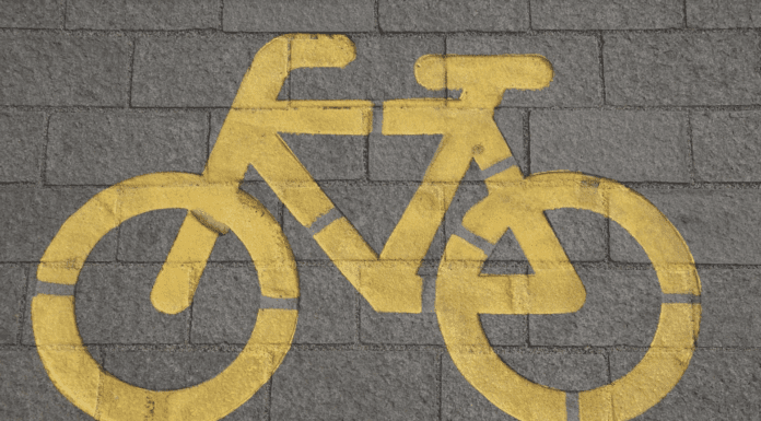 Have a safe ride! Way to make your cycling safe on the busy roads