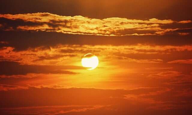 Cycle Riding in Summer? Here are the top 10 tips to stay on the track. Cycle Riding in Summer